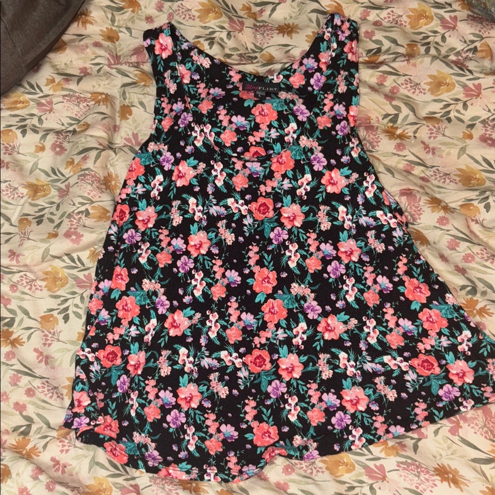 Ultra Flirt Black Floral Dress L but fits like M